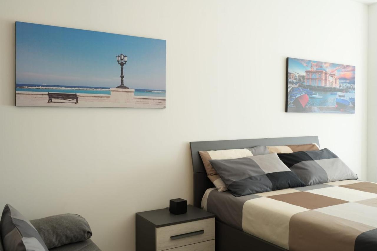 Homega - City Center New Apartment Bari Luaran gambar